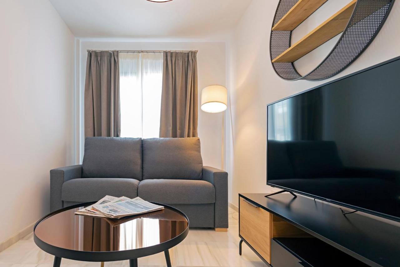 Malaga Rivas 34 Suites Homes Экстерьер фото