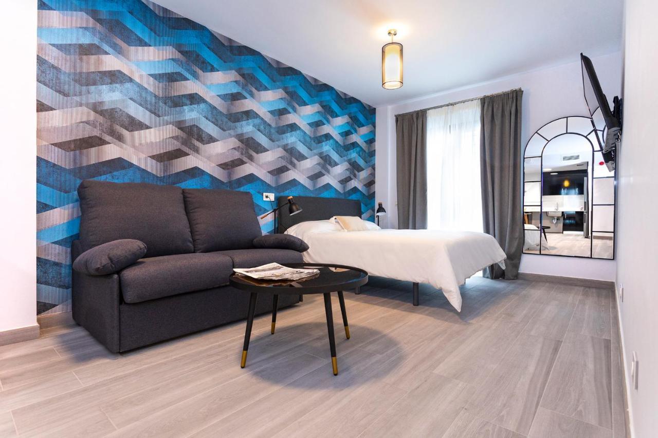 Malaga Rivas 34 Suites Homes Экстерьер фото