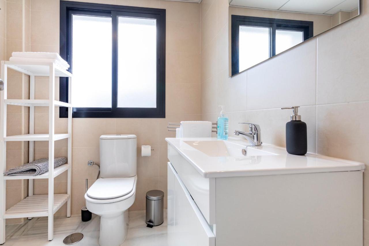 Malaga Rivas 34 Suites Homes Экстерьер фото