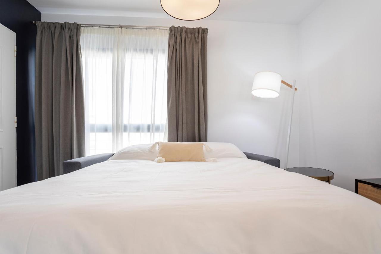 Malaga Rivas 34 Suites Homes Экстерьер фото