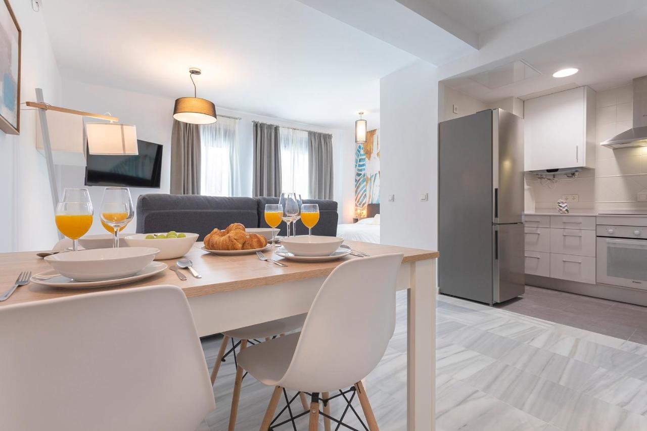 Malaga Rivas 34 Suites Homes Экстерьер фото