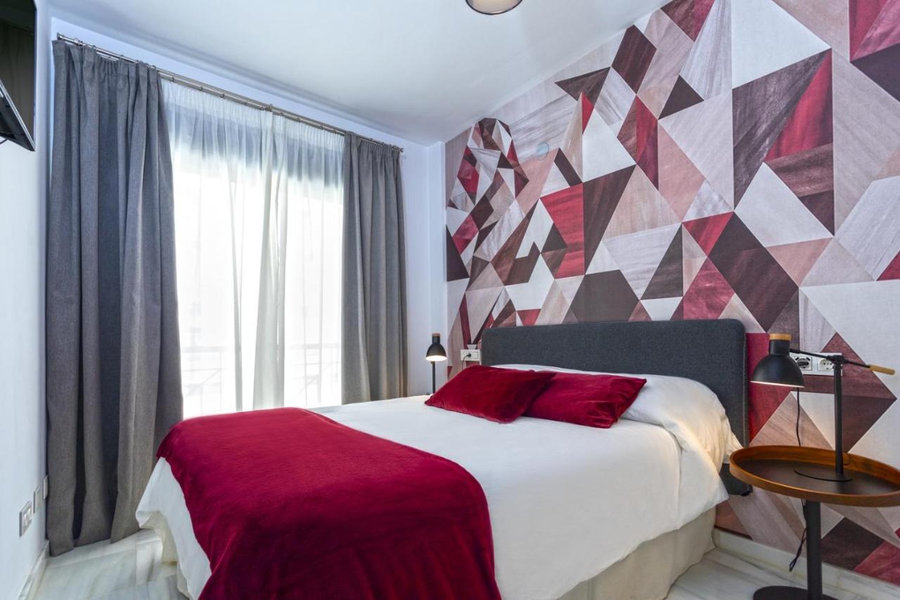 Malaga Rivas 34 Suites Homes Экстерьер фото