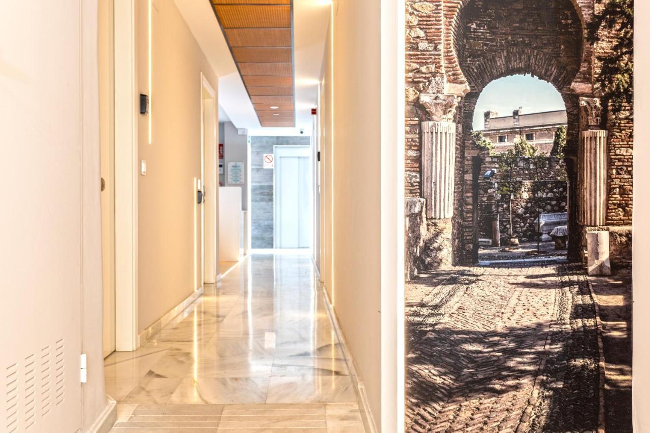 Malaga Rivas 34 Suites Homes Экстерьер фото