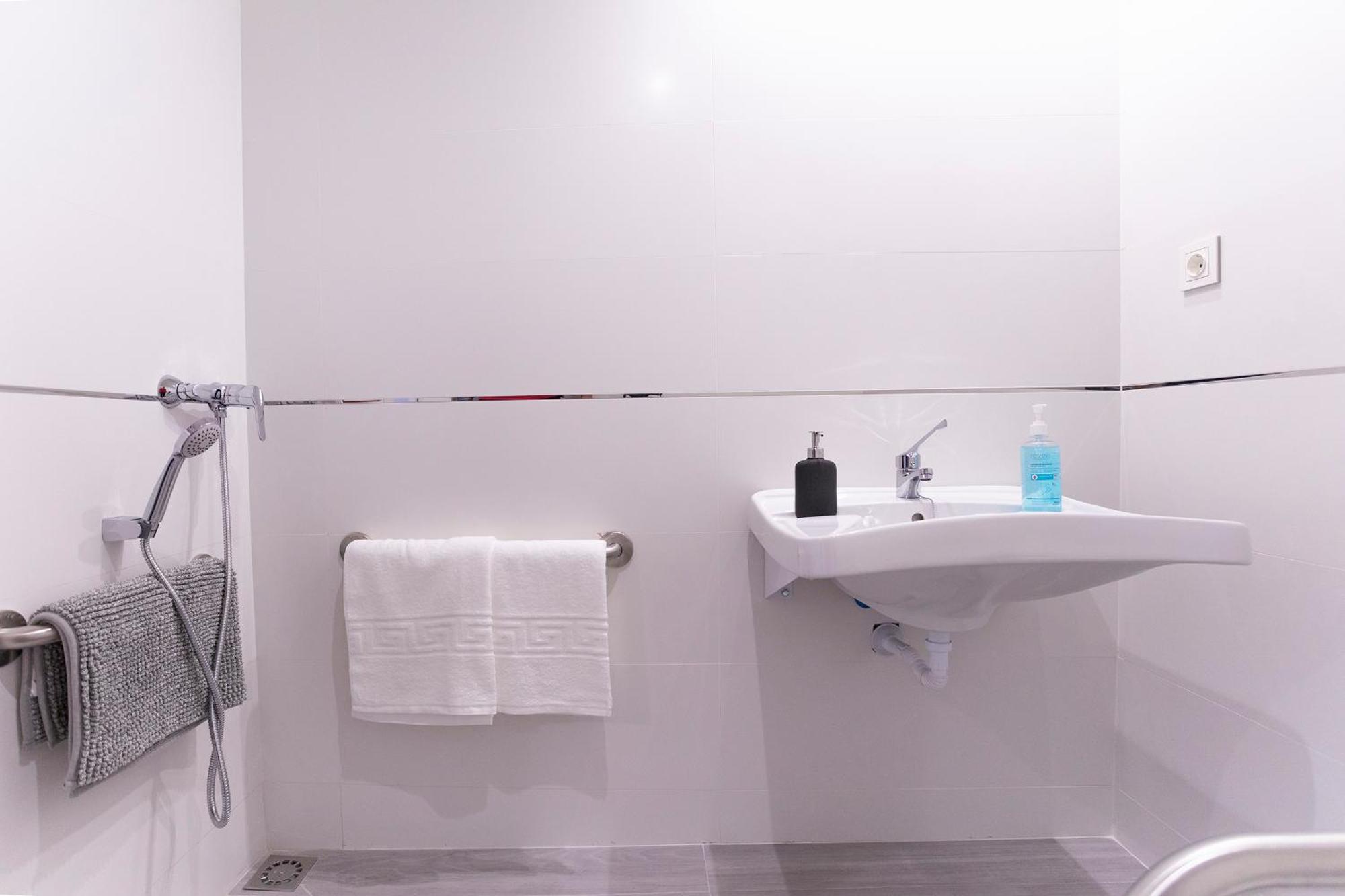 Malaga Rivas 34 Suites Homes Экстерьер фото